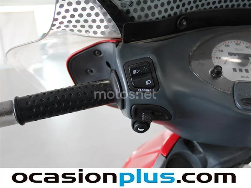 Piaggio HEXAGON GT 250 4T – Vista 7