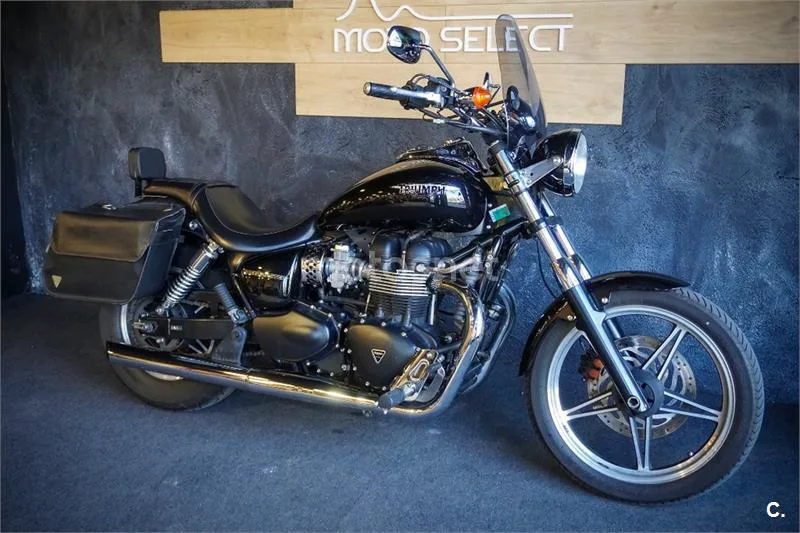 Triumph Speedmaster 900 – Vista 4