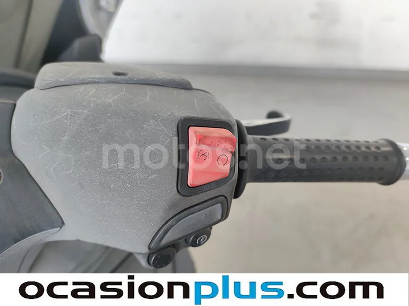 Piaggio X9 250 – Vista 12