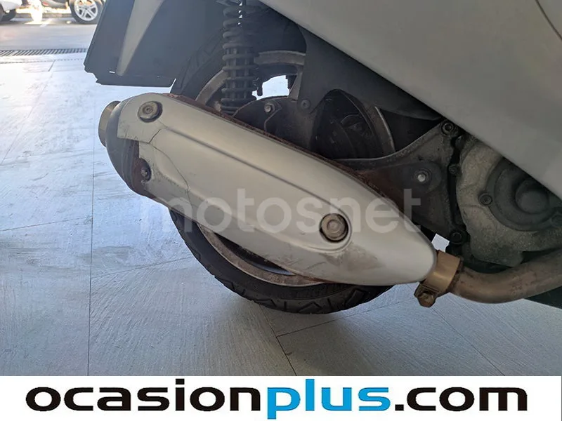 Piaggio X9 250 – Vista 16