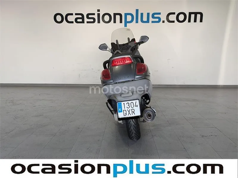 Piaggio X9 250 – Vista 4