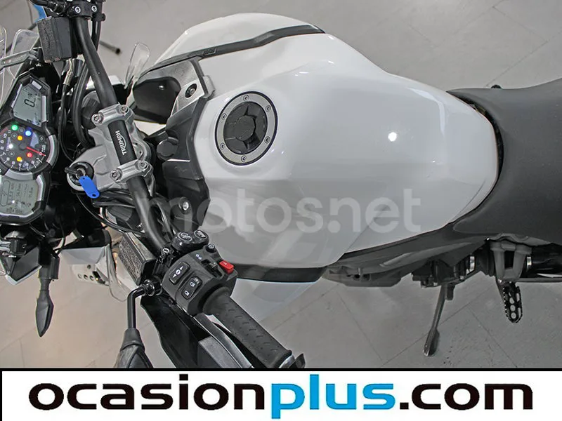 Triumph Tiger Explorer 1200 – Vista 23