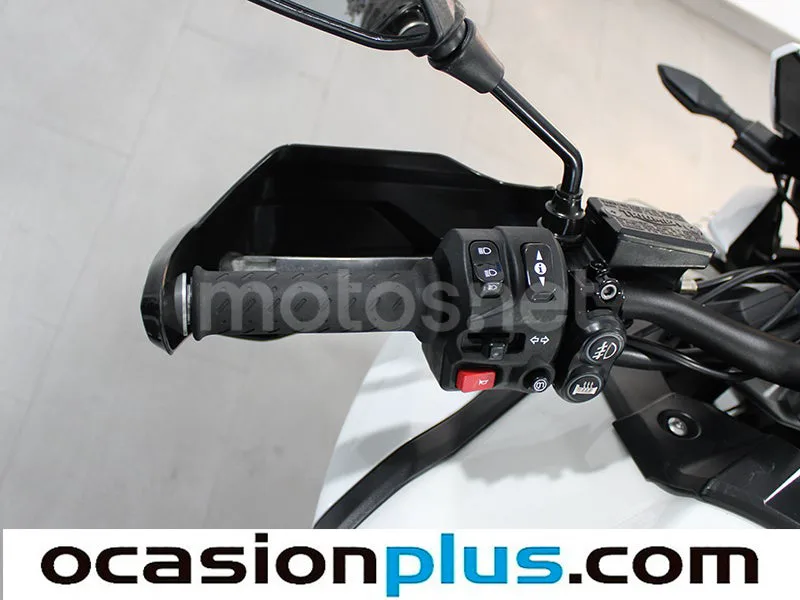 Triumph Tiger Explorer 1200 – Vista 10