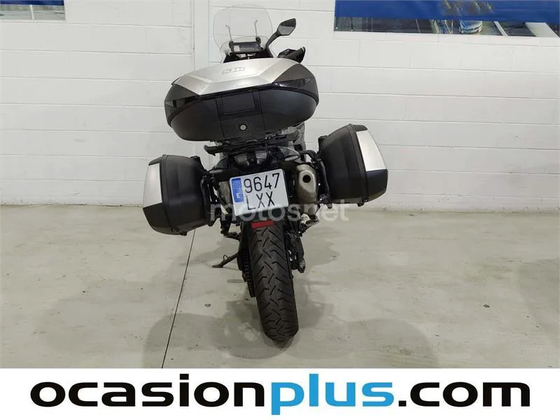 KTM 890 – Vista 3