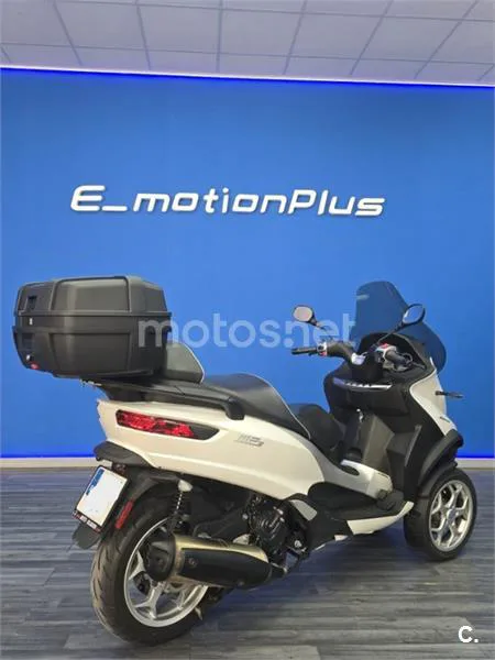 Piaggio MP3 – Vista 4