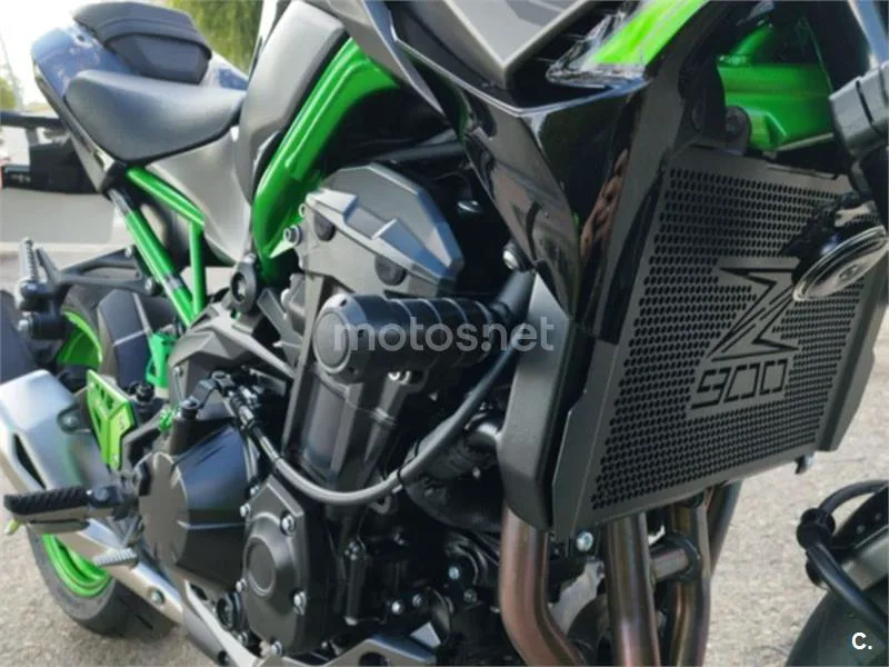 Kawasaki Z900 – Vista 4