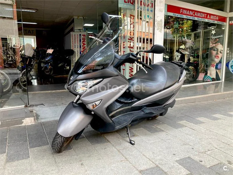Suzuki Burgman 125 – Vista 3