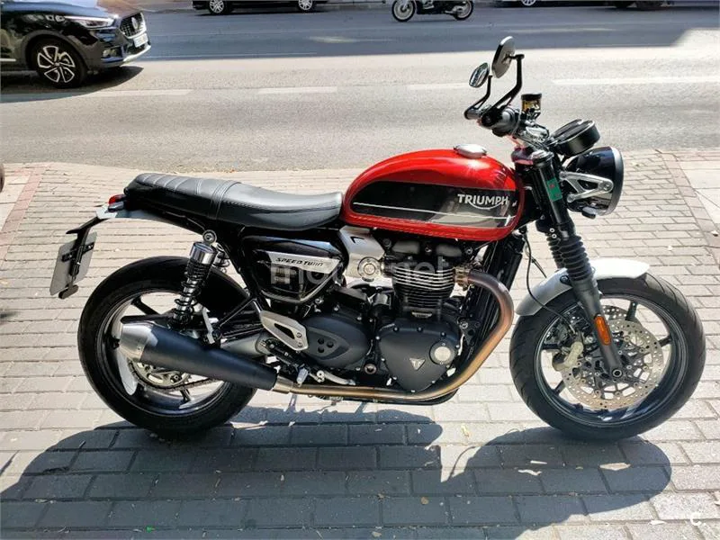 Triumph Speed Twin – Vista 12