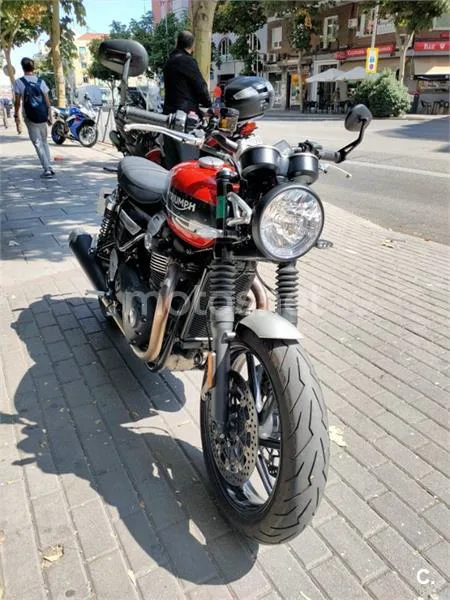 Triumph Speed Twin – Vista 13