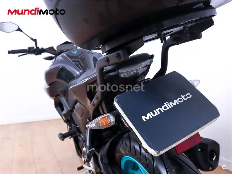 Yamaha MT-125 – Vista 9