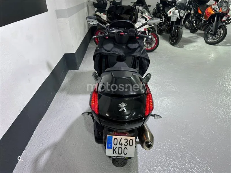 Peugeot Metropolis 400 – Vista 31