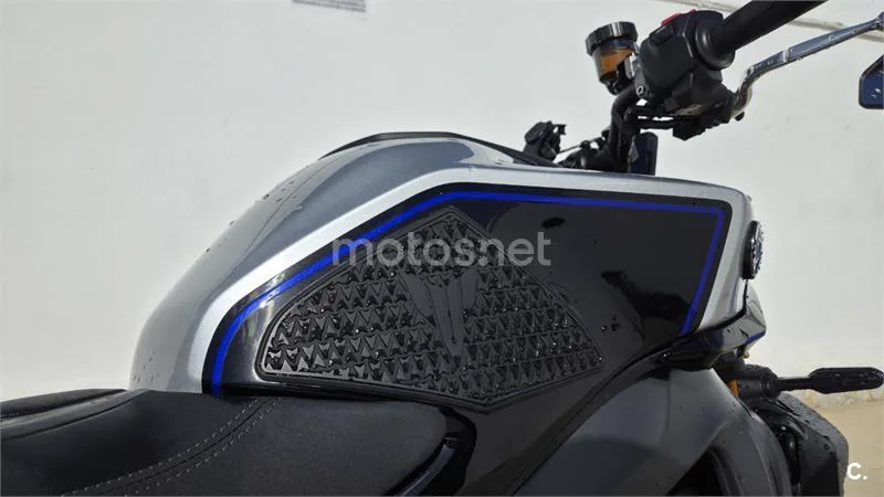 Yamaha MT-09 – Vista 6