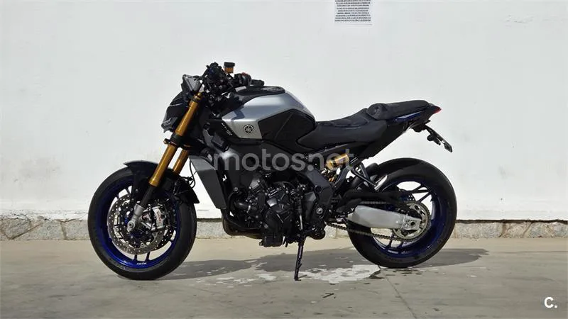 Yamaha MT-09 – Vista 7