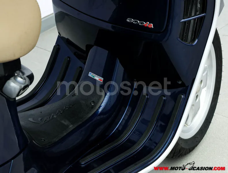 Vespa GTS 300 – Vista 5