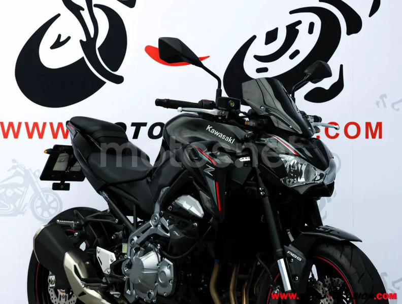 Kawasaki Z900 – Vista 4