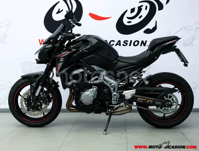 Kawasaki Z900 – Vista 7