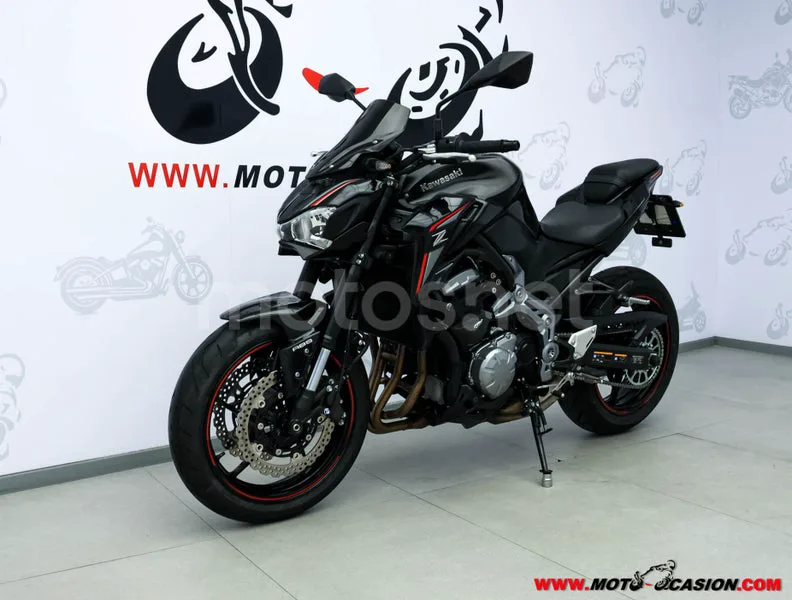 Kawasaki Z900 – Vista 8
