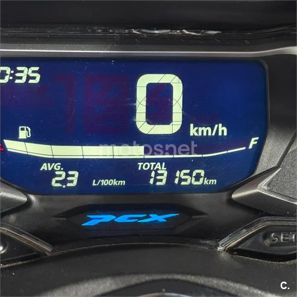 Honda PCX 125 – Vista 9