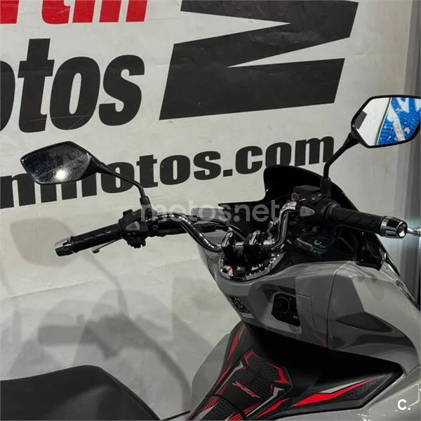 Honda PCX 125 – Vista 10