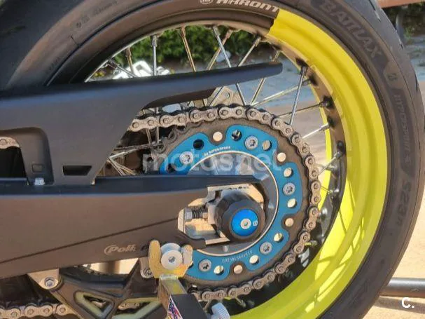 Husqvarna 701 Supermoto – Vista 4