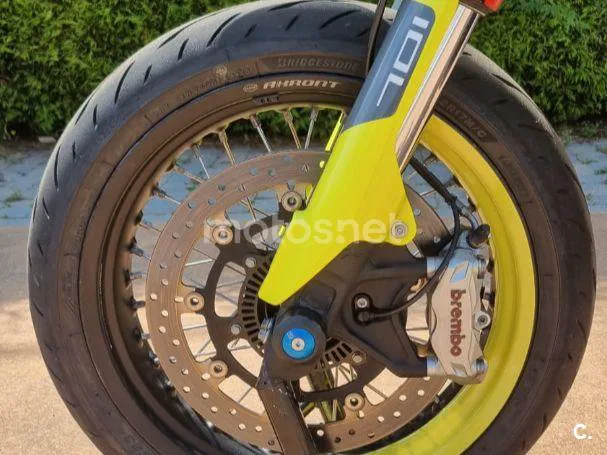 Husqvarna 701 Supermoto – Vista 6
