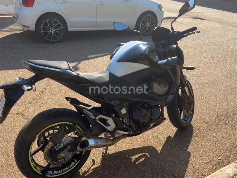 Kawasaki Z800 – Vista 4