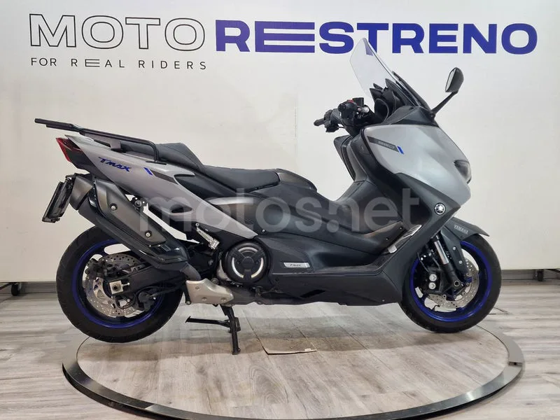 Yamaha TMAX 560 – Vista 6