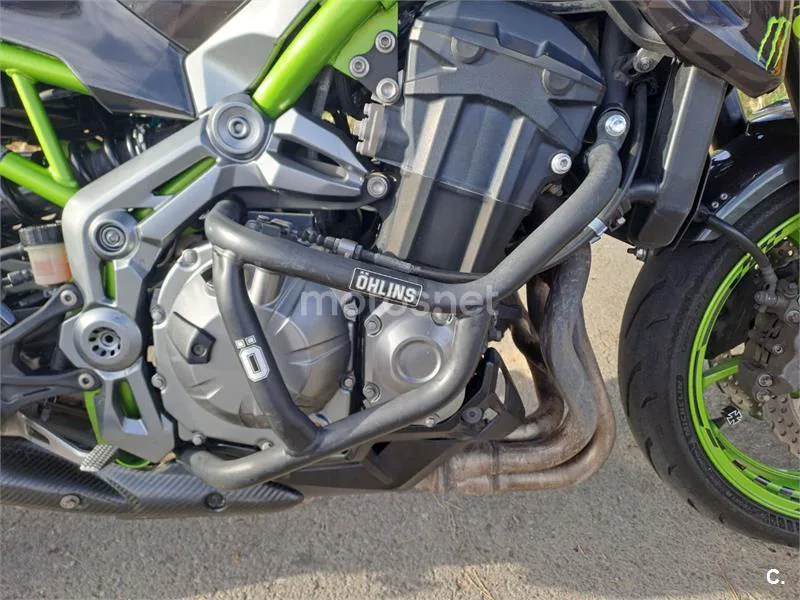 Kawasaki Z900 – Vista 15