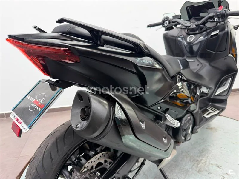 Yamaha TMAX – Vista 6