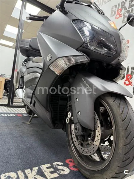 Yamaha TMAX 530 – Vista 8