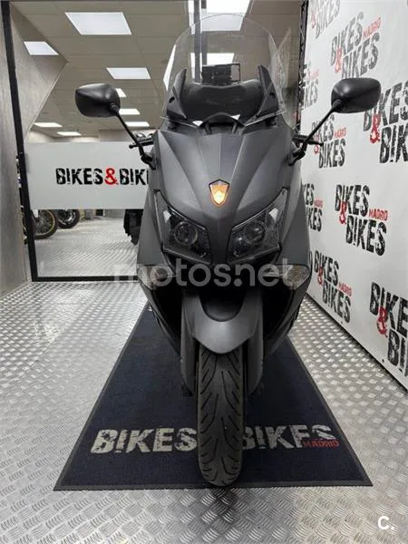 Yamaha TMAX 530 – Vista 9