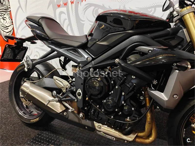 Triumph Street Triple – Vista 13