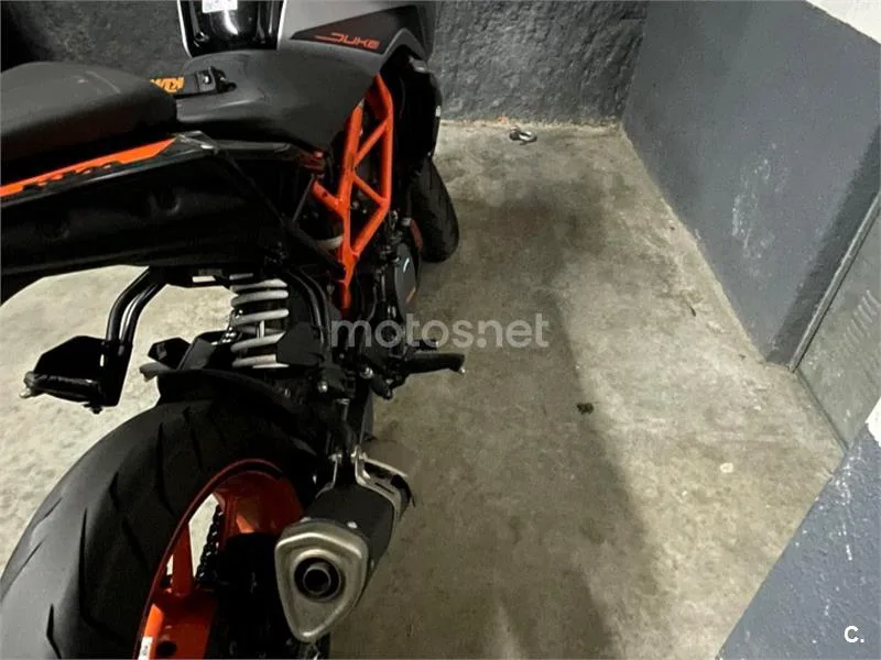 KTM 390 – Vista 4