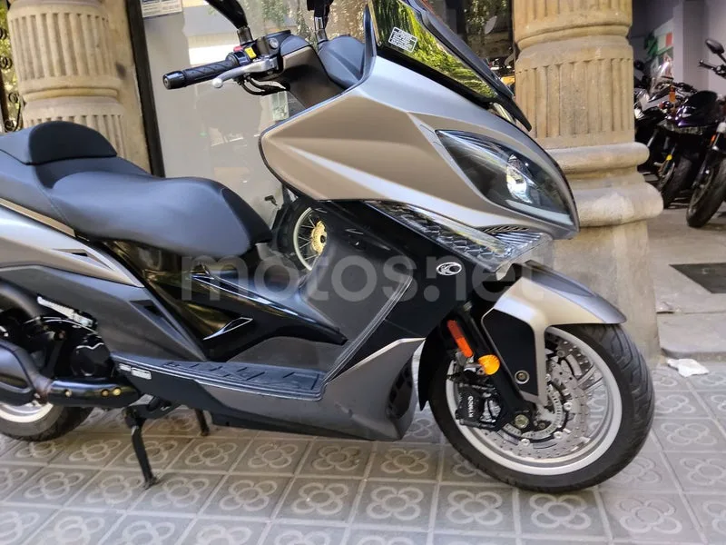Kymco Xciting 400 – Vista 4