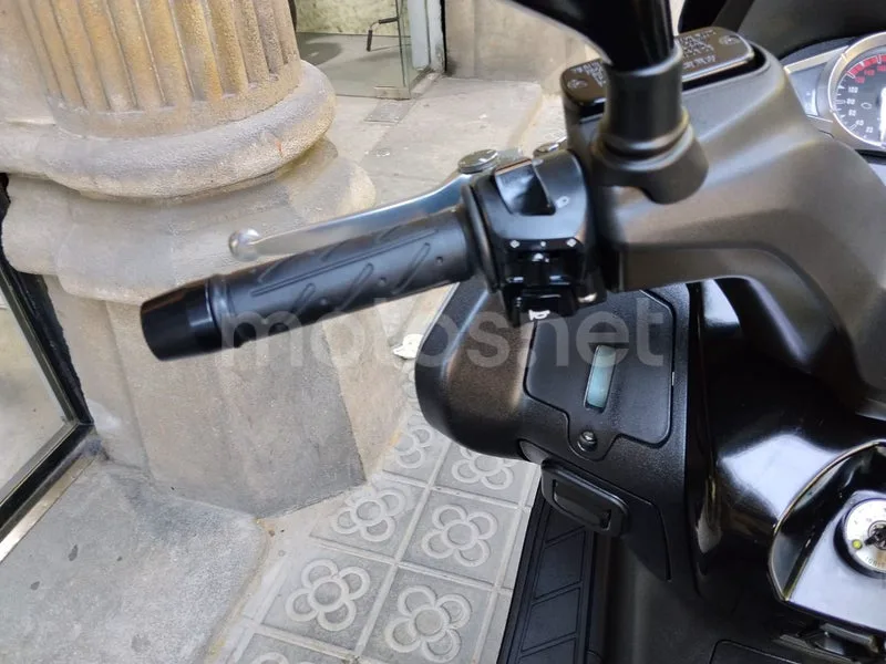 Kymco Xciting 400 – Vista 9