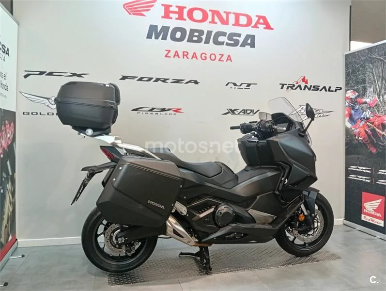 Honda Forza 750 – Vista 3