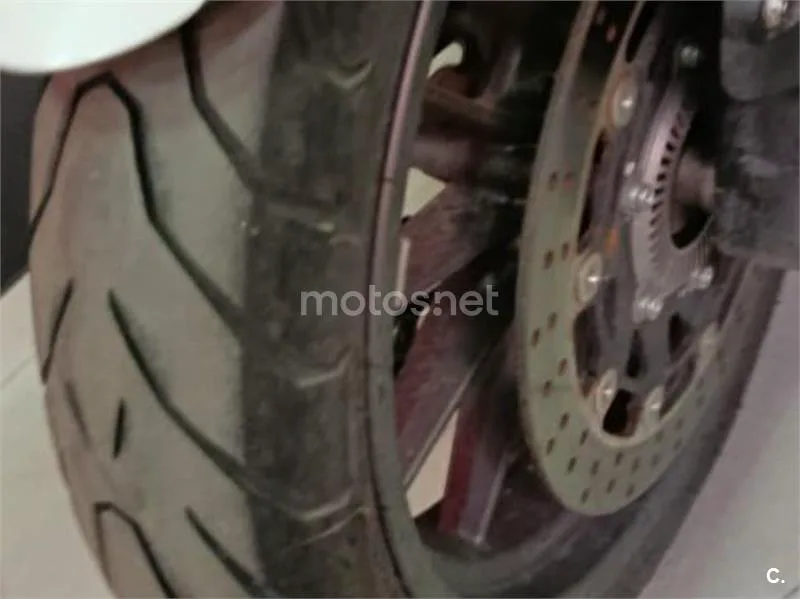 Benelli TRK 502 – Vista 11