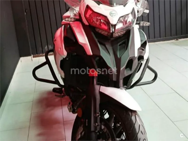 Benelli TRK 502 – Vista 5