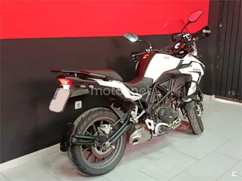 Benelli TRK 502 – Vista 10
