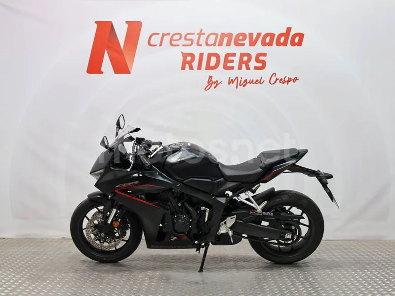 Honda CBR 650 R – Vista 3