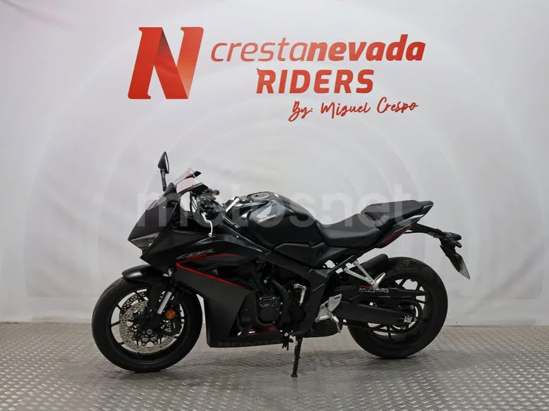 Honda CBR 650 R – Vista 4