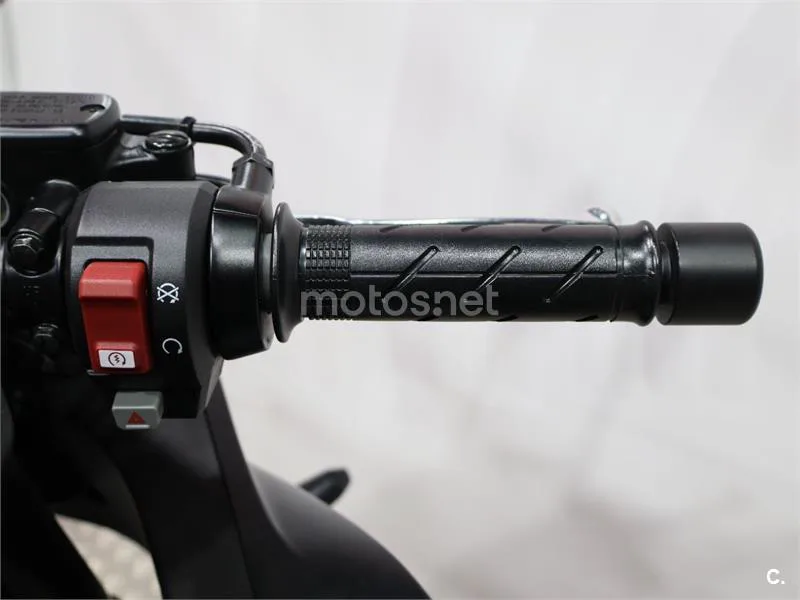 Honda CBR 650 R – Vista 9