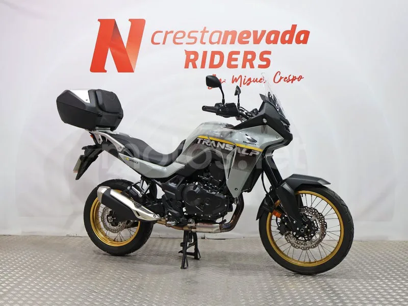 Honda XL 750 Transalp – Vista 6