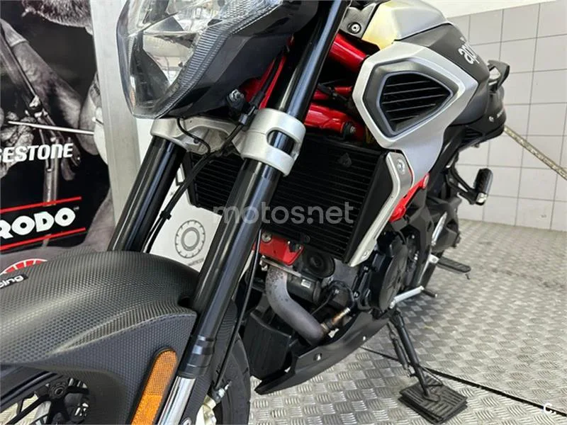 Aprilia Shiver 900 – Vista 20