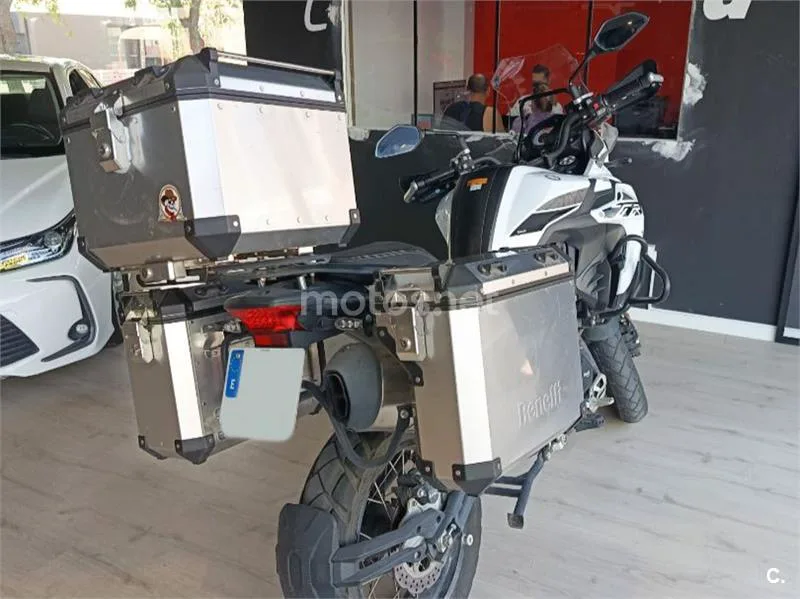 Benelli TRK 502 – Vista 8