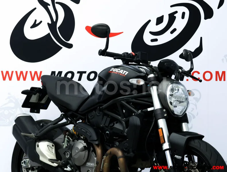 Ducati Monster 821 – Vista 4