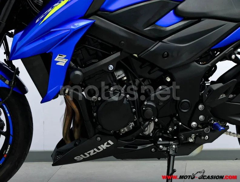 Suzuki GSX-S750 – Vista 10