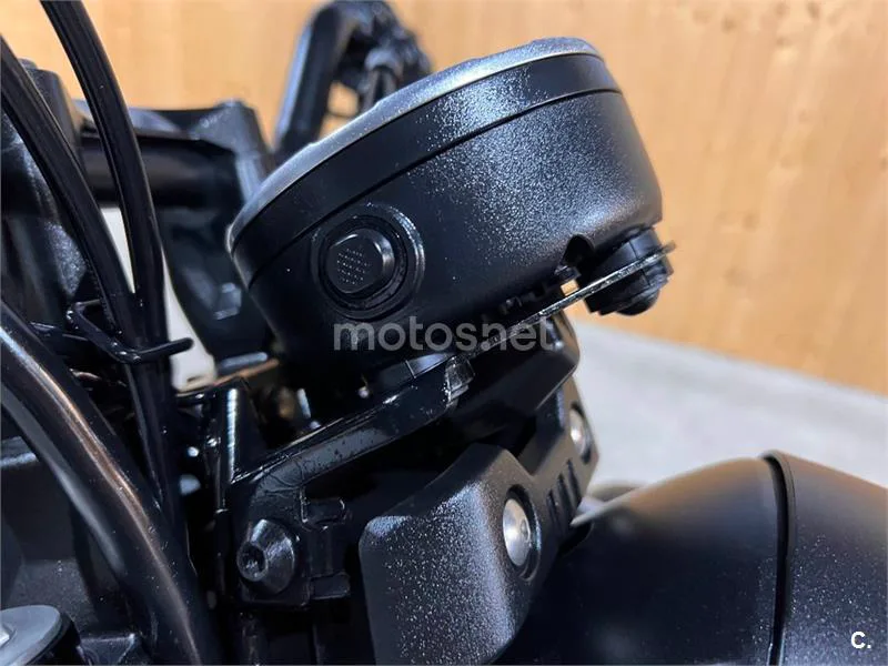Yamaha XSR 125 – Vista 27