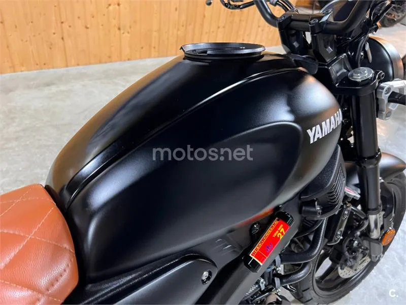 Yamaha XSR 125 – Vista 38