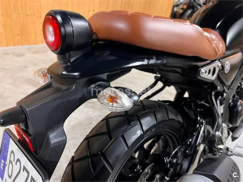 Yamaha XSR 125 – Vista 50